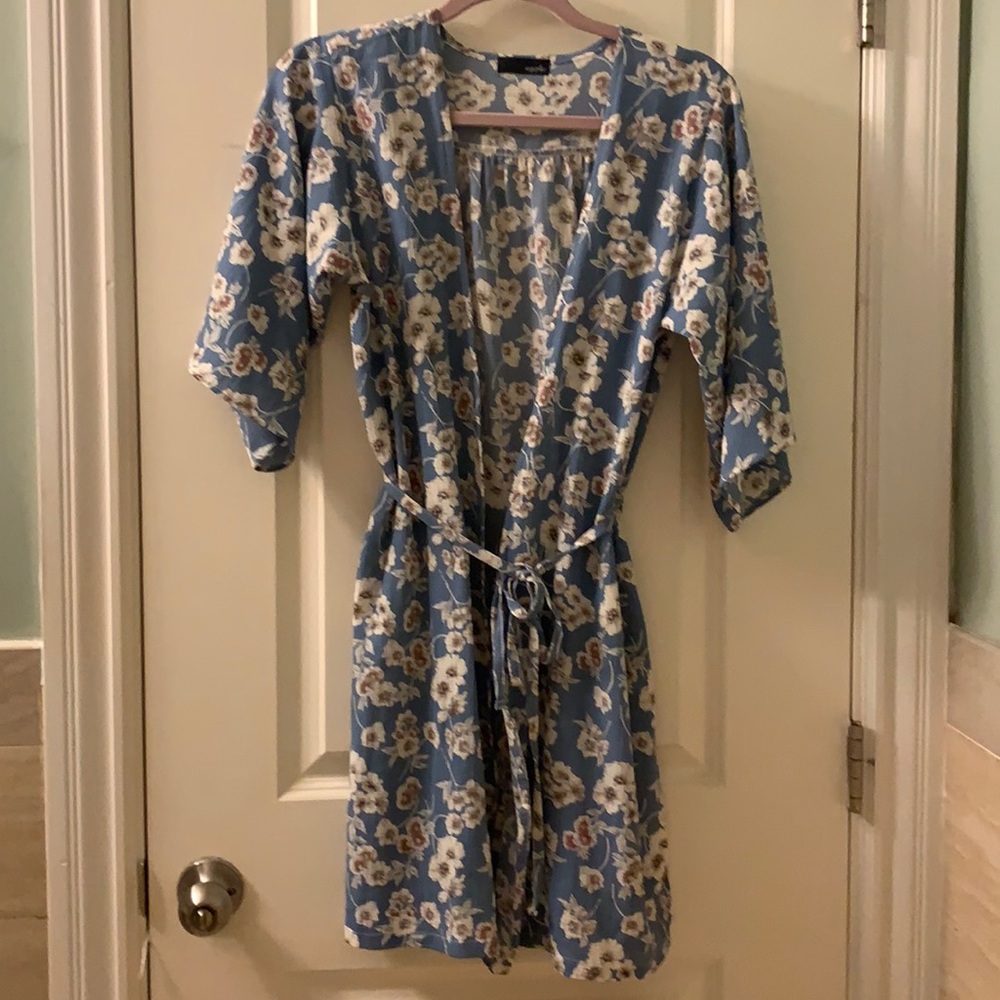 [EUC] Kimono style outer in cute floral pattern!!